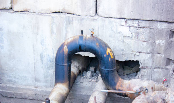 Best Sewage cleanup and water damage restoration  in Batesville, MS